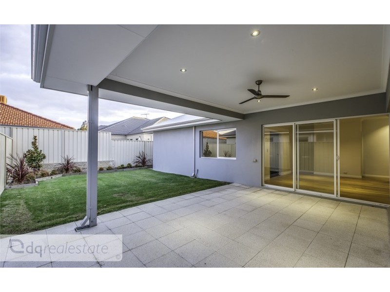 12 Westbury Lane, Madeley WA 6065