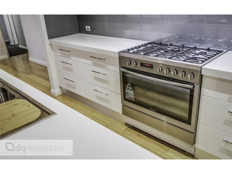 12 Westbury Lane, Madeley WA 6065