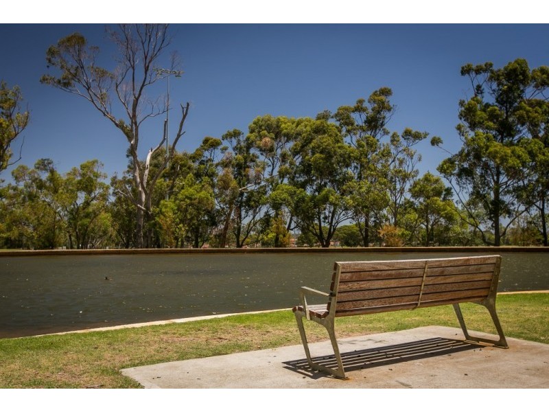 12 Westbury Lane, Madeley WA 6065