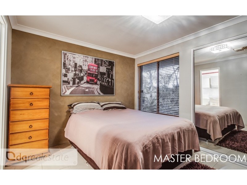 30 Cromwell Road, Alexander Heights WA 6064