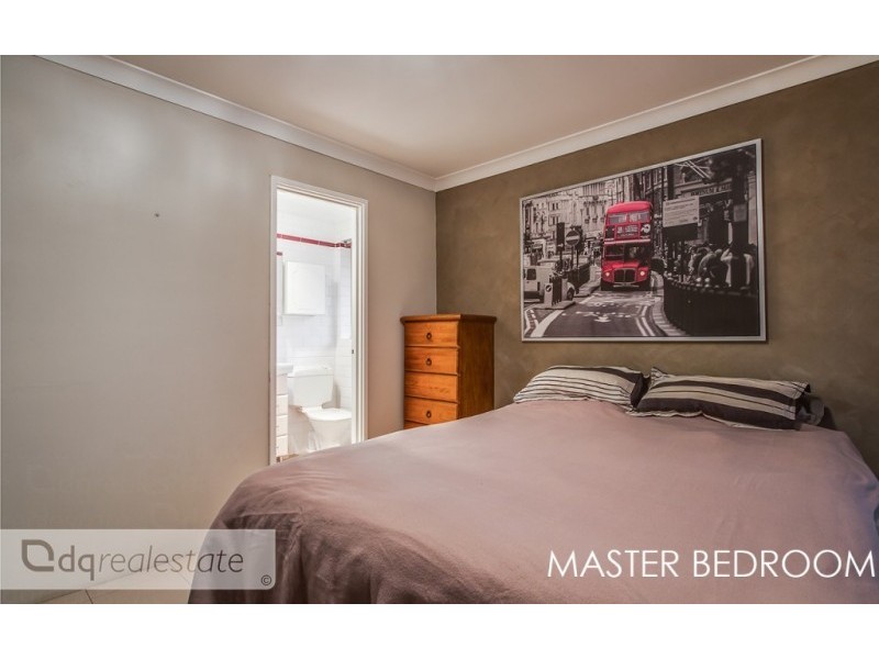 30 Cromwell Road, Alexander Heights WA 6064