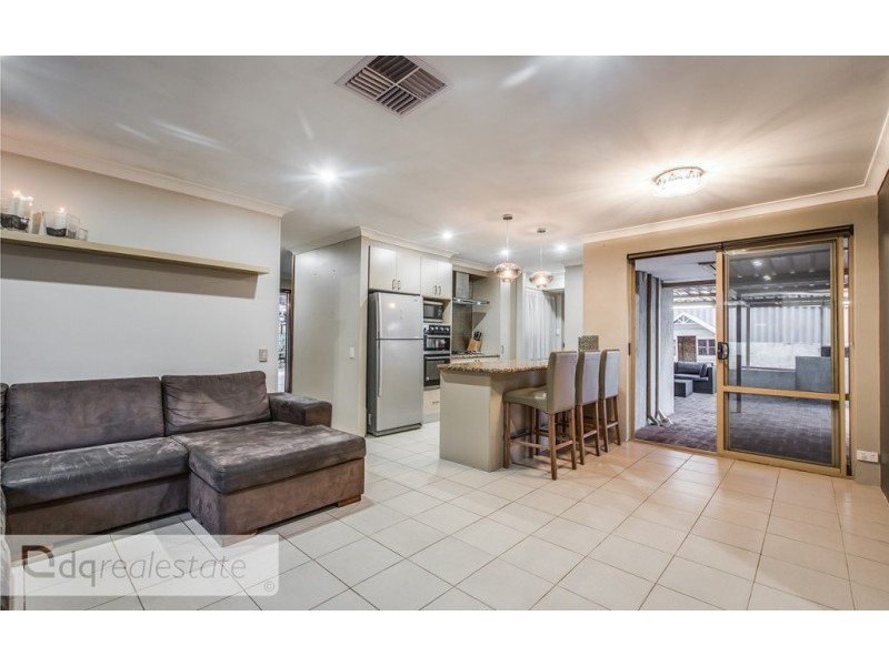 30 Cromwell Road, Alexander Heights WA 6064