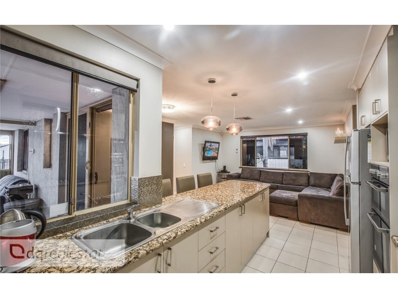 30 Cromwell Road, Alexander Heights WA 6064