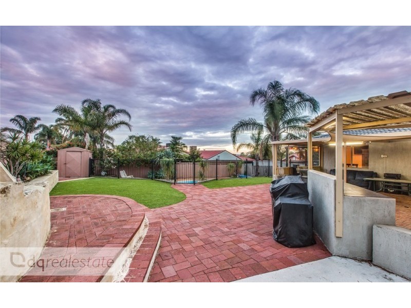 30 Cromwell Road, Alexander Heights WA 6064