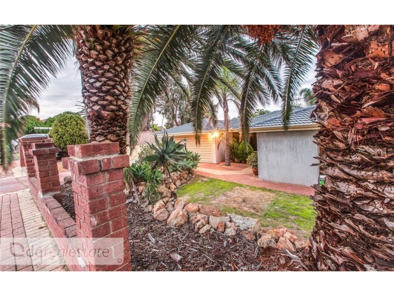 30 Cromwell Road, Alexander Heights WA 6064