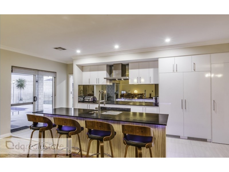 2 Anneen Link, Landsdale WA 6065