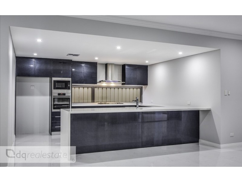 36 Jardins Grove, Landsdale WA 6065