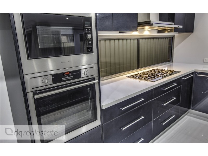 36 Jardins Grove, Landsdale WA 6065