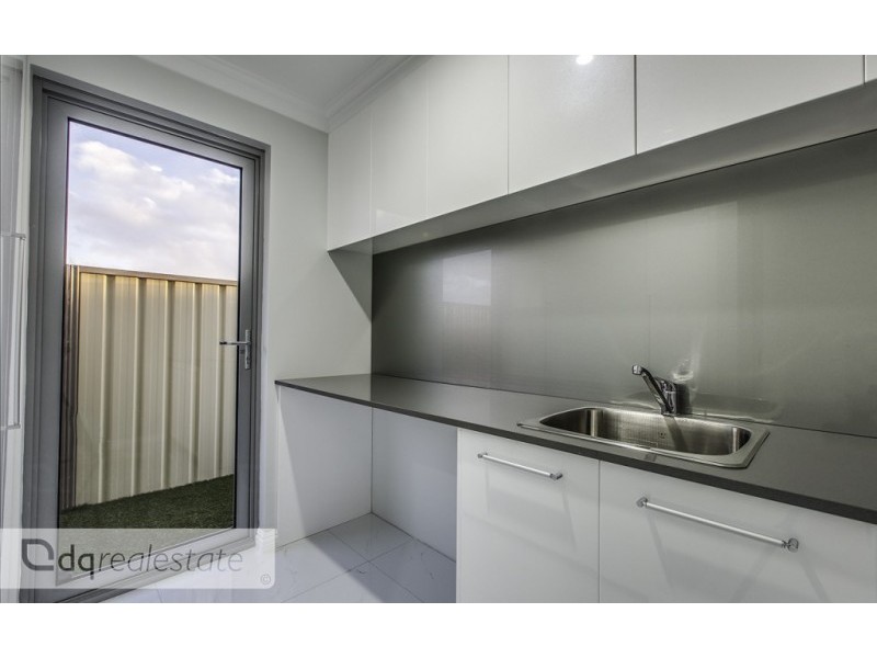 36 Jardins Grove, Landsdale WA 6065