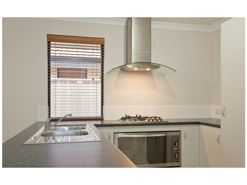 B/60 Moscow Retreat, Hocking WA 6065