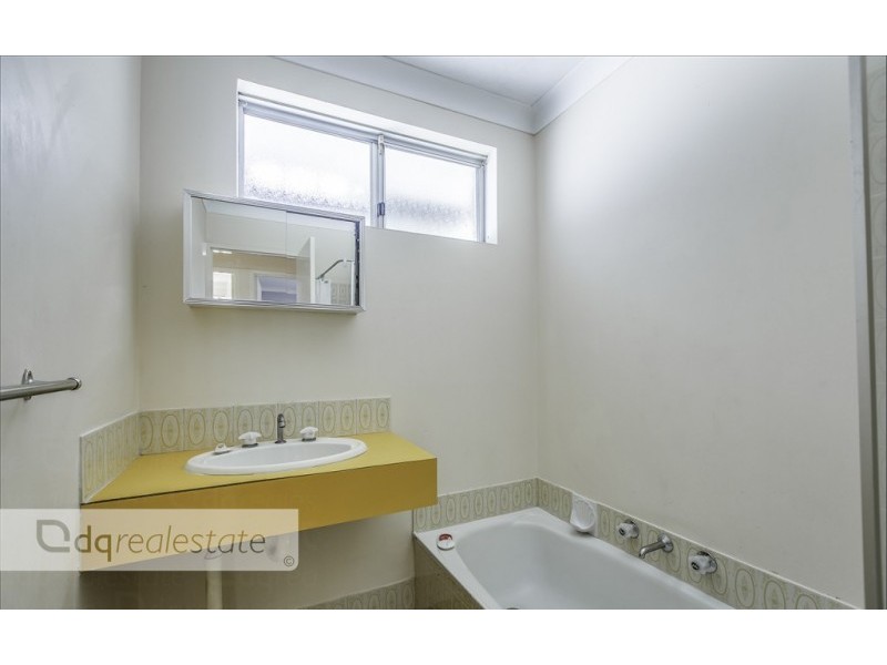 11 Mundi Place, Wanneroo WA 6065