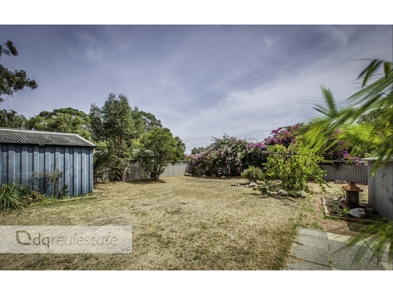 11 Mundi Place, Wanneroo WA 6065