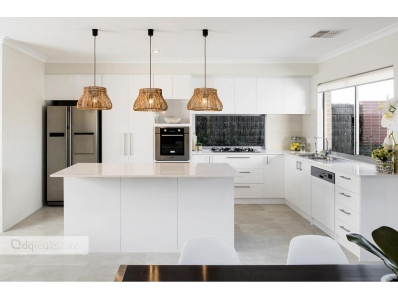 1 Downes Lane, Clarkson WA 6030