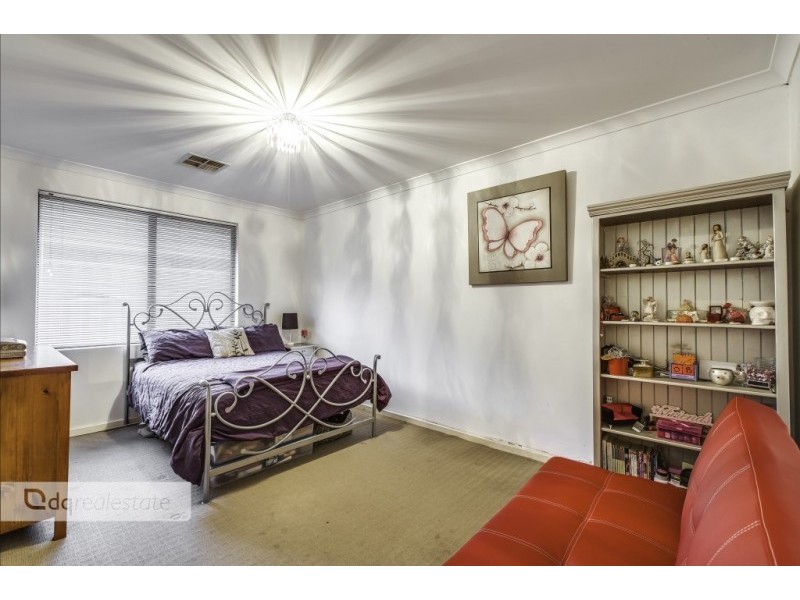 10 Lavender Chase, Darch WA 6065