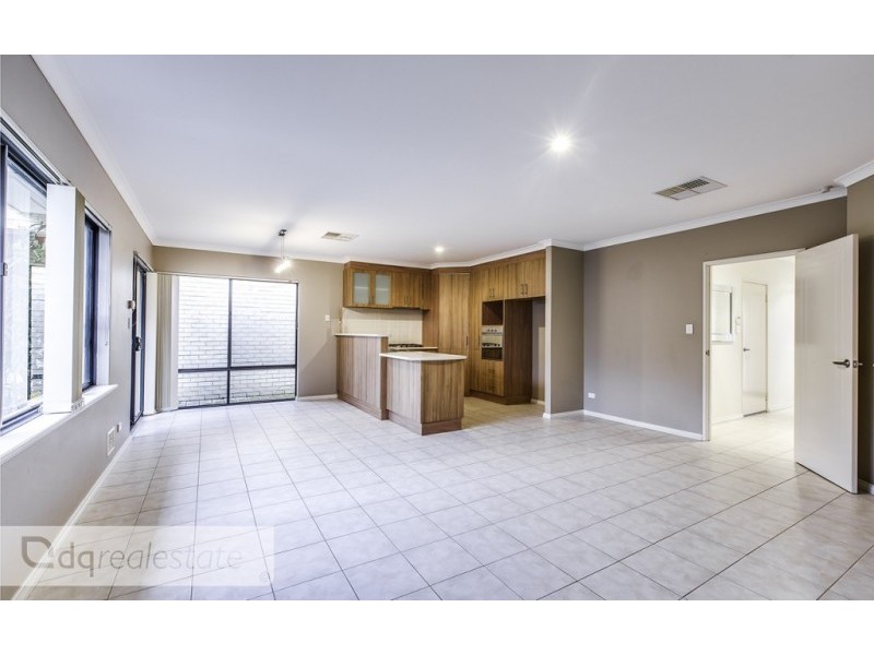 17 Russell Road, Madeley WA 6065