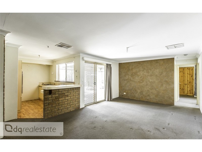 16 Jacaranda Drive, Ballajura WA 6066