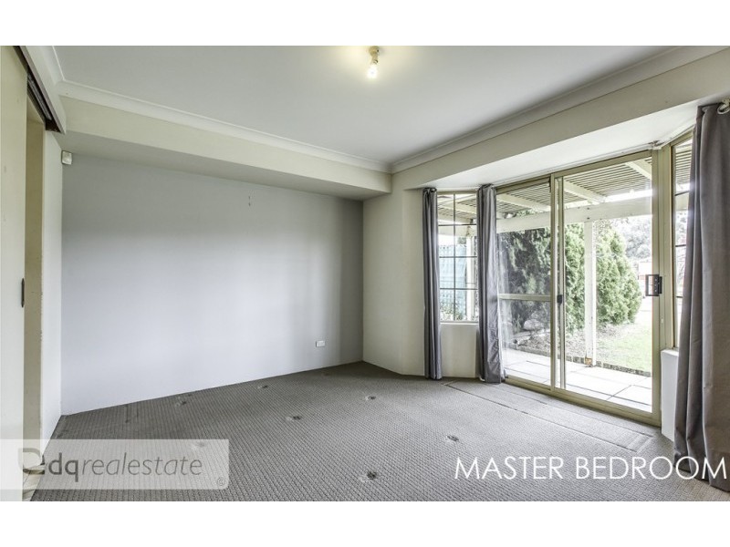 16 Jacaranda Drive, Ballajura WA 6066