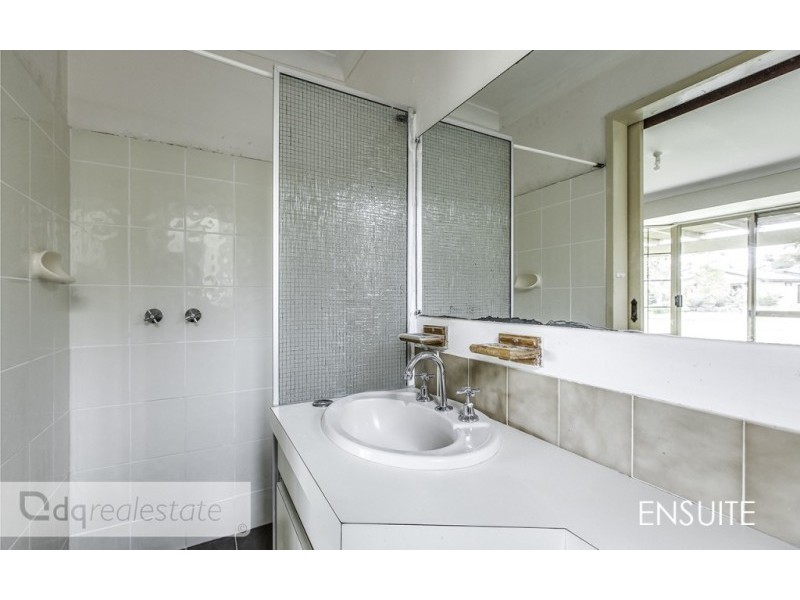 16 Jacaranda Drive, Ballajura WA 6066