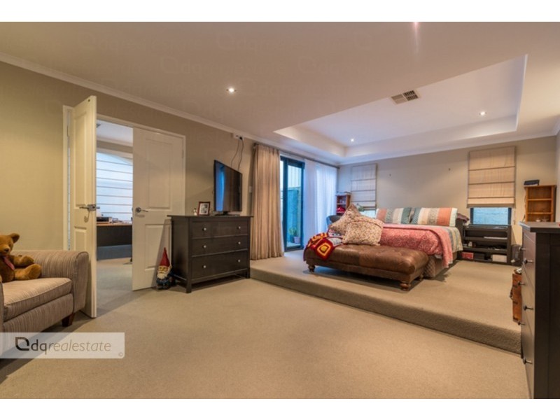 26 Jindalee Boulevard, Jindalee WA 6036