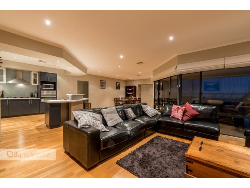 26 Jindalee Boulevard, Jindalee WA 6036