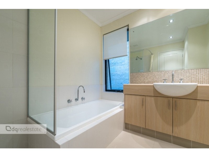 26 Jindalee Boulevard, Jindalee WA 6036