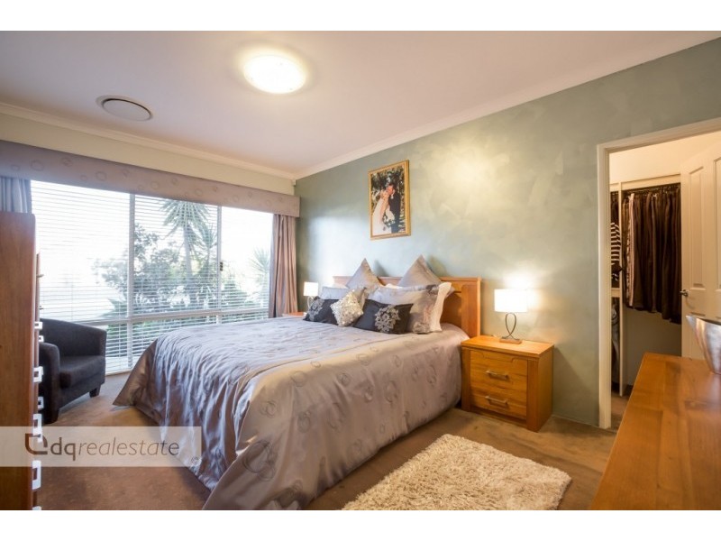 9 Craighall Turn, Madeley WA 6065