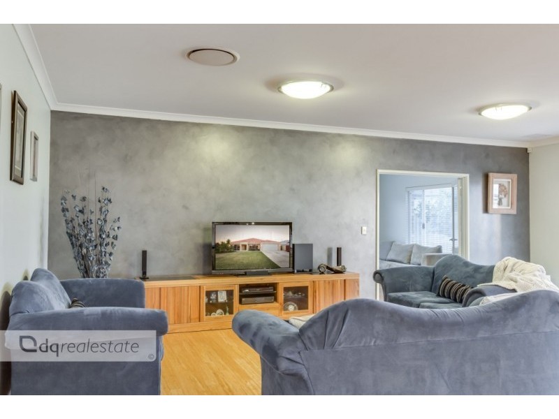 9 Craighall Turn, Madeley WA 6065