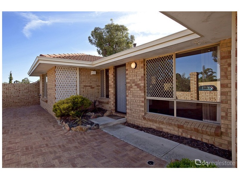 2 Gazelle Place, Marangaroo WA 6064