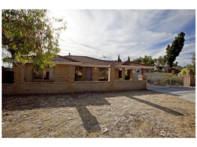 2 Gazelle Place, Marangaroo WA 6064