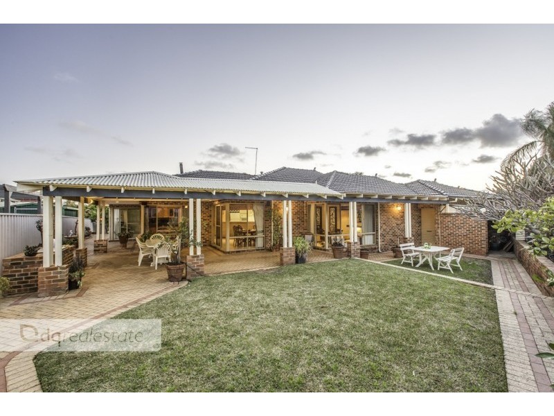 8 Solus Cove, Woodvale WA 6026