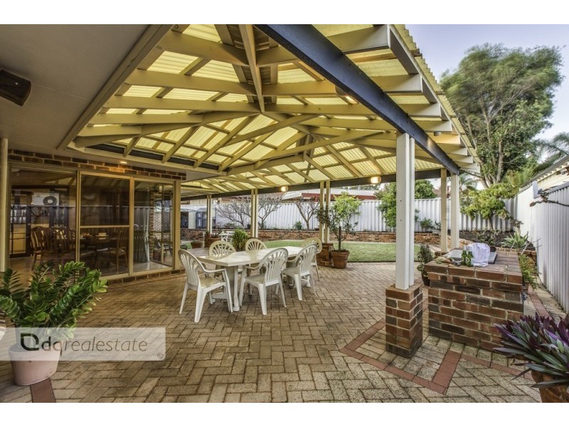 8 Solus Cove, Woodvale WA 6026