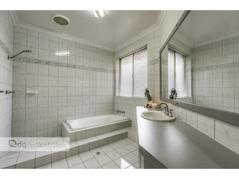 8 Solus Cove, Woodvale WA 6026