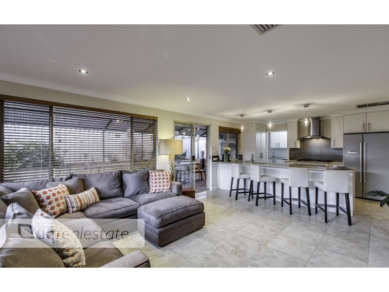 103 Timberlane Drive, Woodvale WA 6026