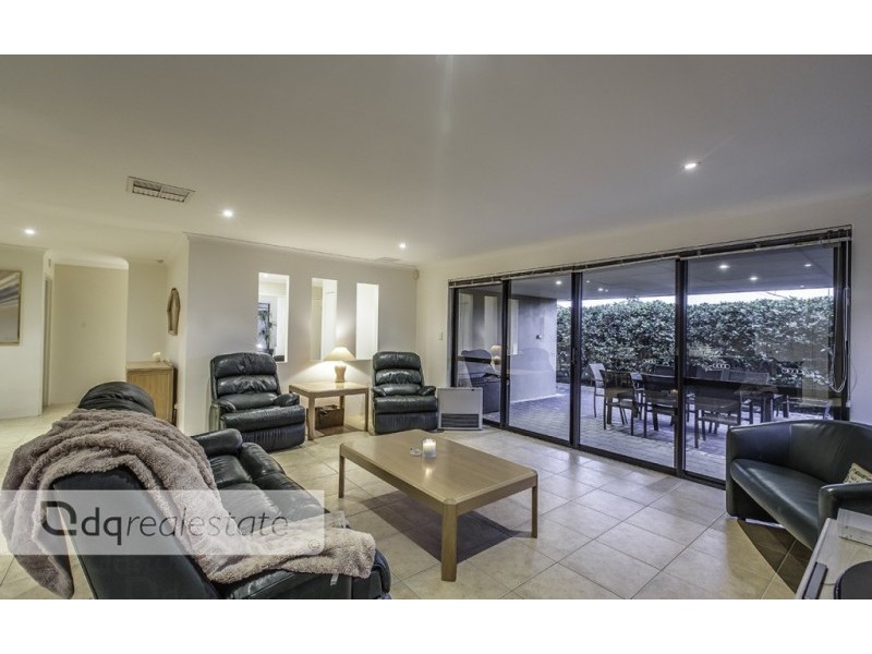 27 Lavender Chase, Darch WA 6065