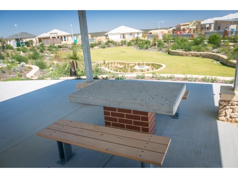 11 Rooney Street, Clarkson WA 6030