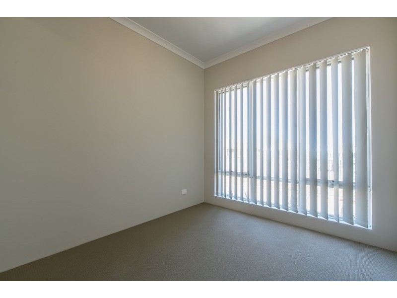 11 Rooney Street, Clarkson WA 6030