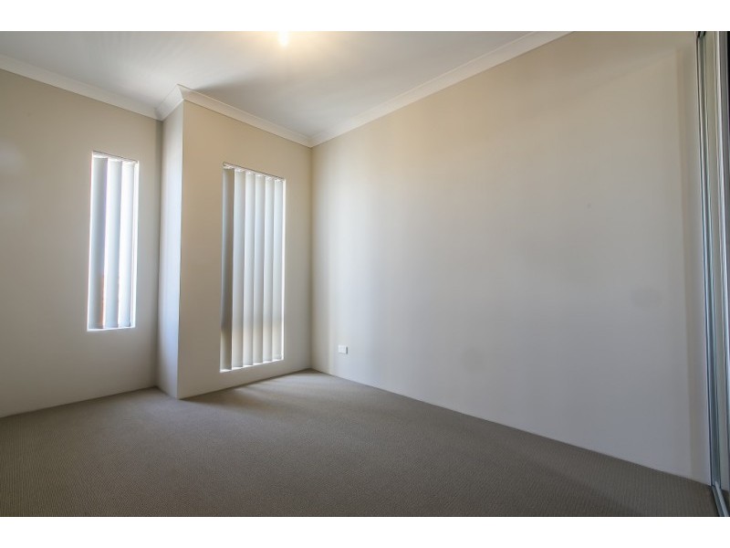 11 Rooney Street, Clarkson WA 6030