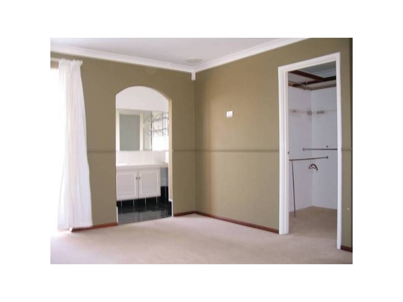 15 Bindoo RISE, Woodvale WA 6026