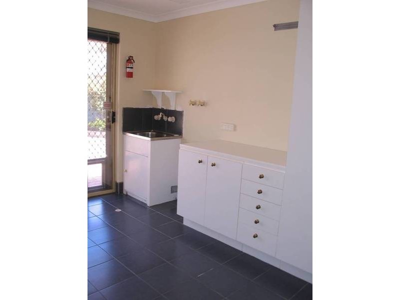 15 Bindoo RISE, Woodvale WA 6026