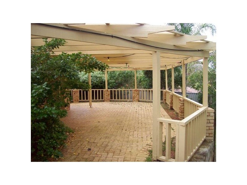 2 Oakland Close, Woodvale WA 6026