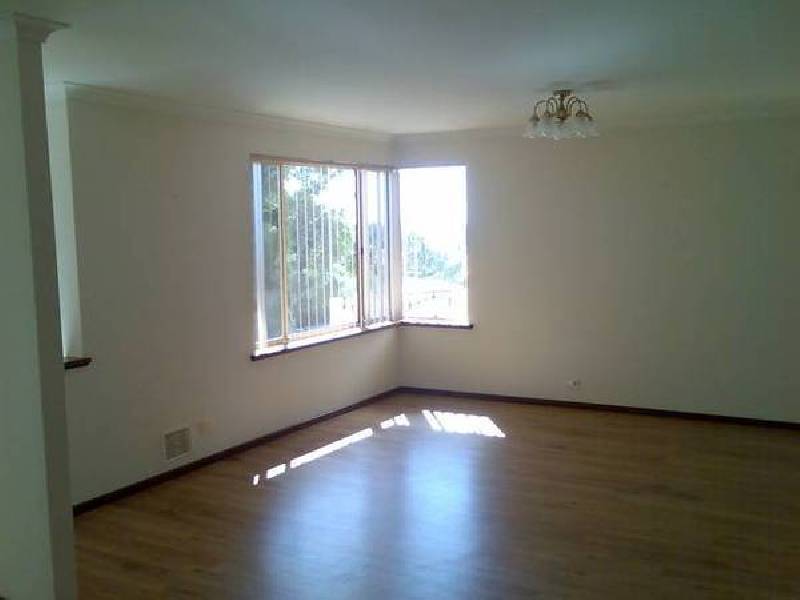 4b Castle Rock Turn, Joondalup WA 6027