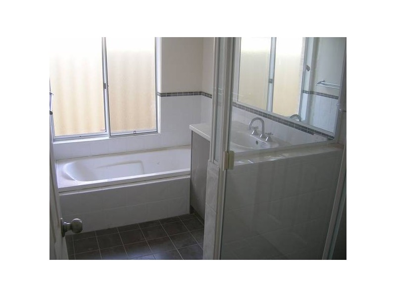 Veronese Pass, Tapping WA 6065