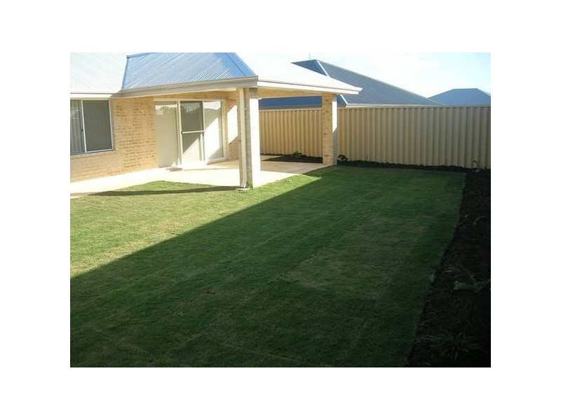 Veronese Pass, Tapping WA 6065