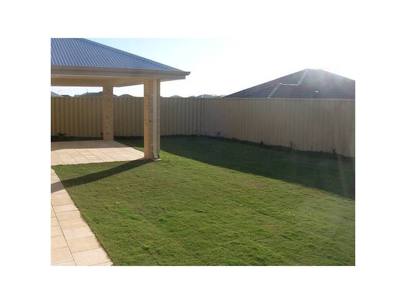 Veronese Pass, Tapping WA 6065