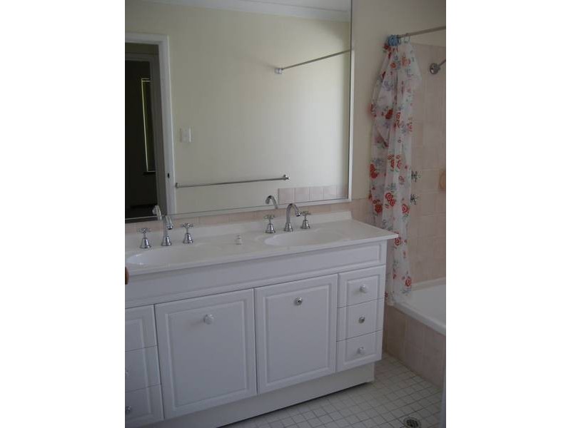 25 Chichester Drive, Woodvale WA 6026