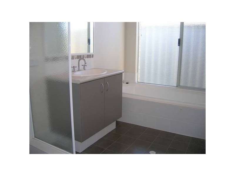 31 Hennessey Drive, Ashby WA 6065