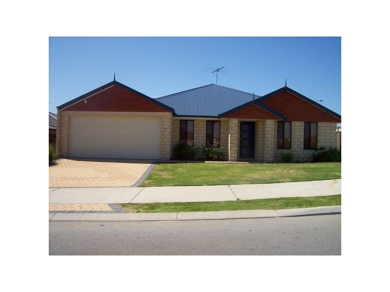 10 Turnwood Vista Sommerville Waters, Wanneroo WA 6065