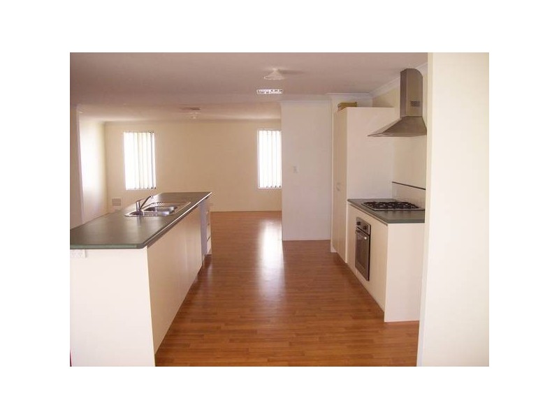 10 Turnwood Vista Sommerville Waters, Wanneroo WA 6065