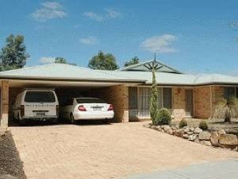 21 Rainier Close, Ballajura WA 6066