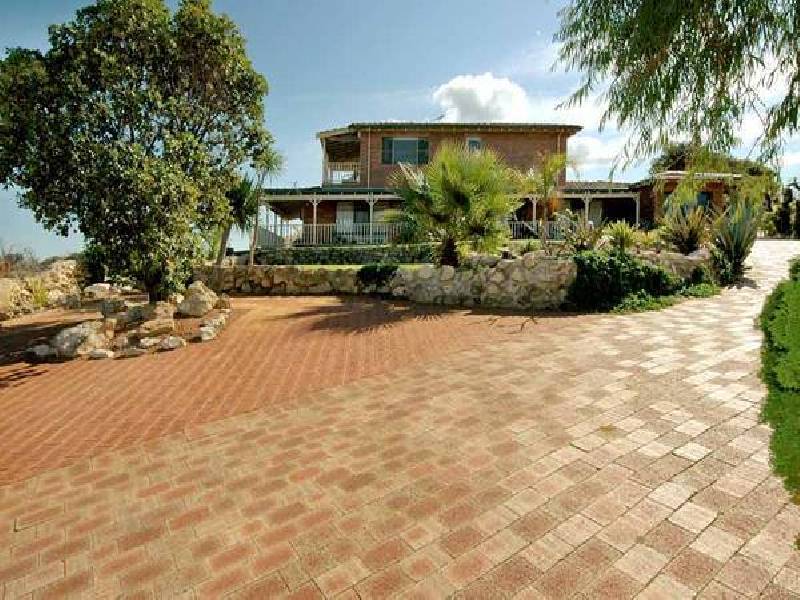 71 Whitfield Drive, Two Rocks WA 6037